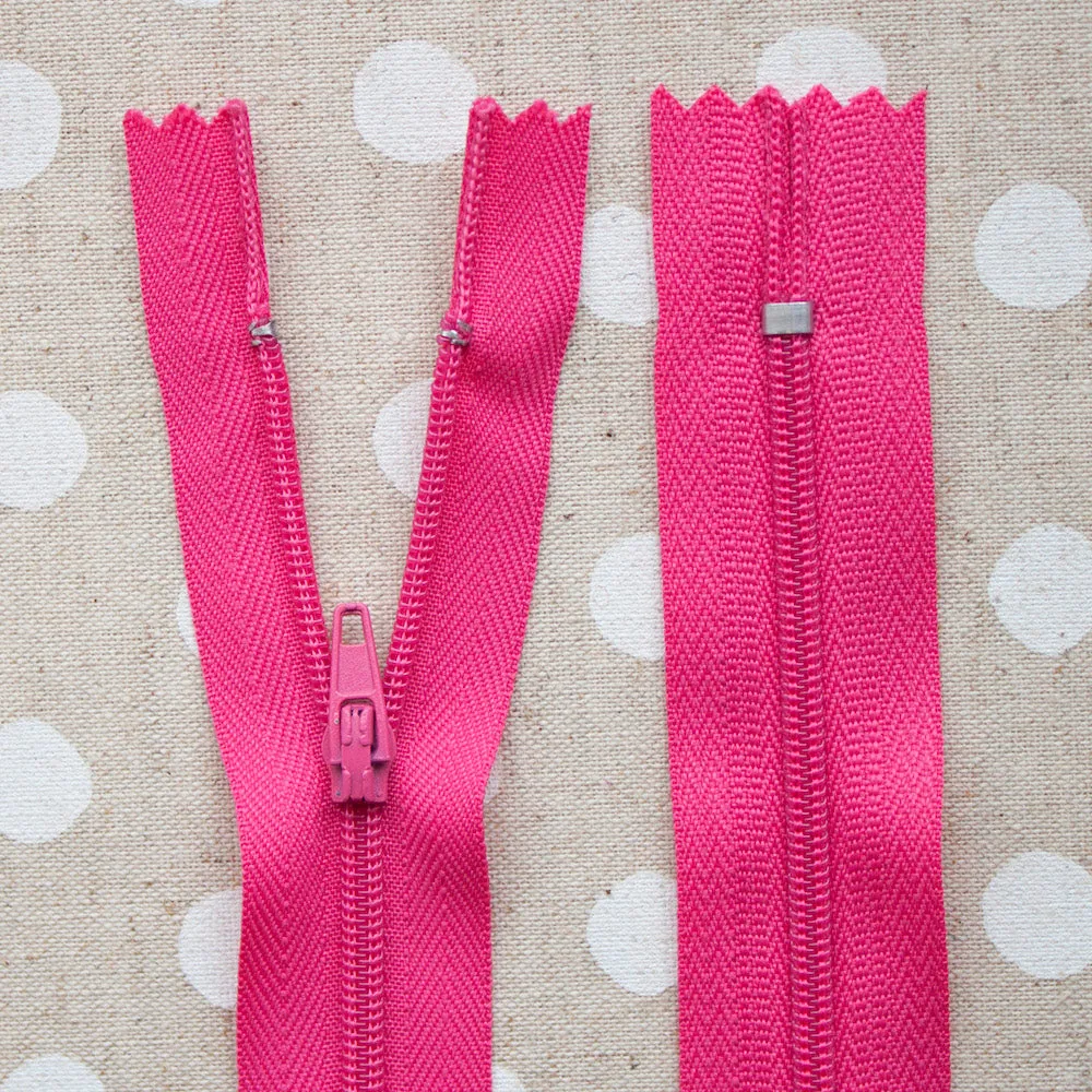 9" / 23cm Closed End Zip