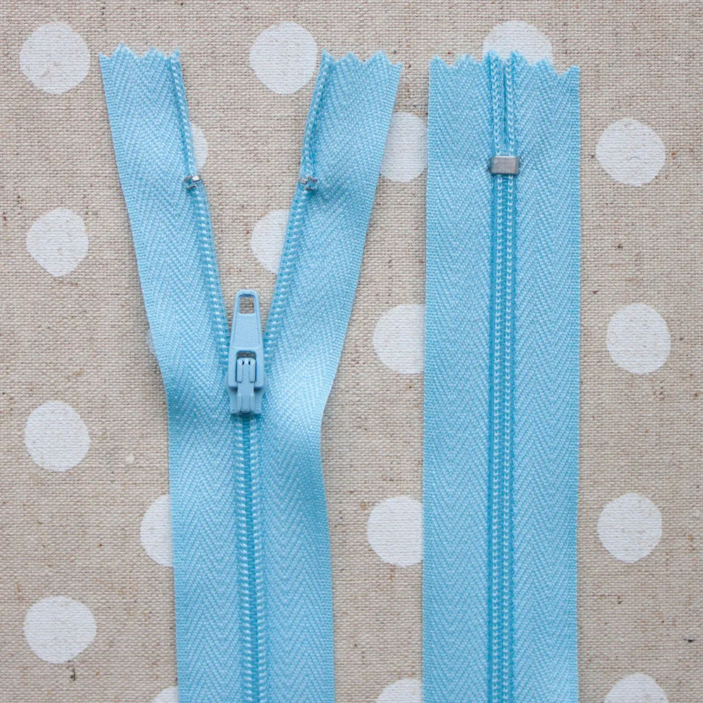 9" / 23cm Closed End Zip