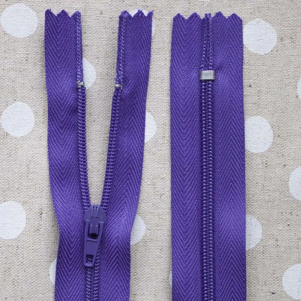 9" / 23cm Closed End Zip