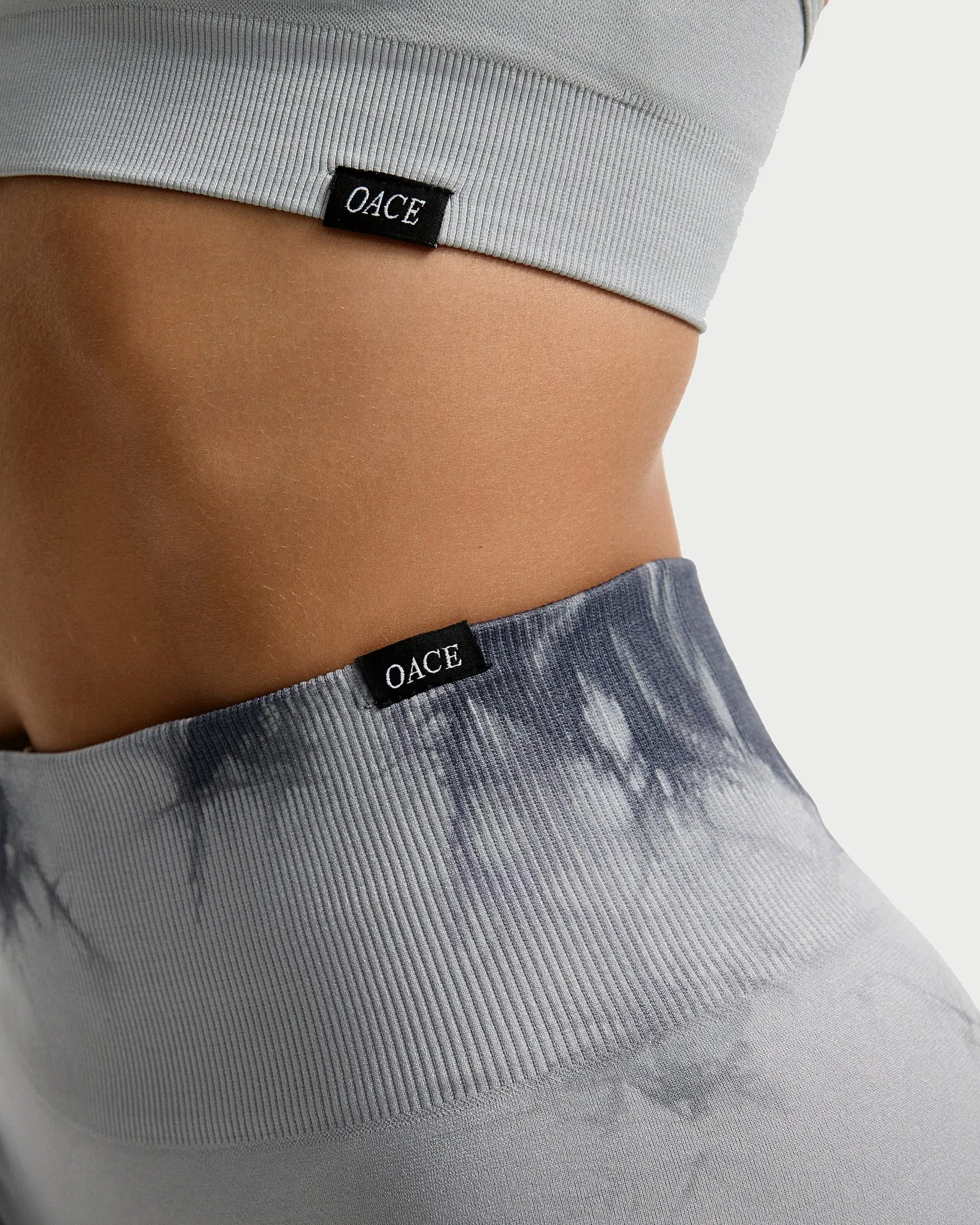 Alive Batik Leggings (Outlet)