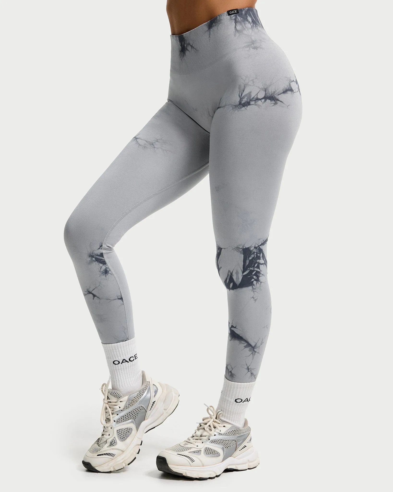 Alive Batik Leggings (Outlet)
