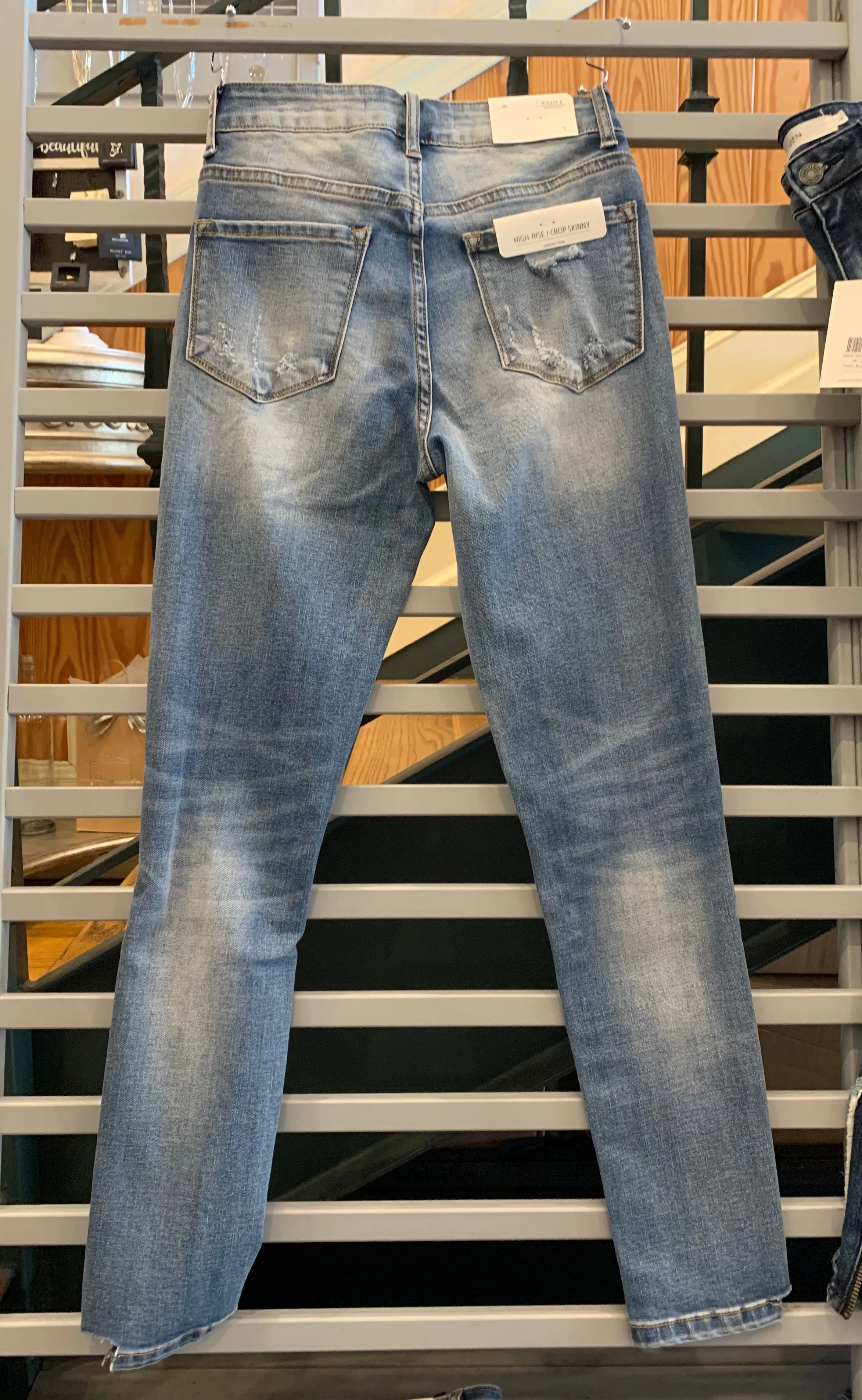 High rise/ crop skinny