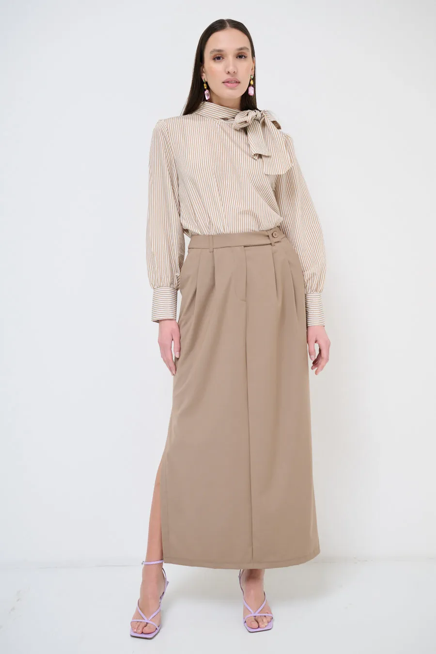 High-waisted pencil skirt with side slit wholesale